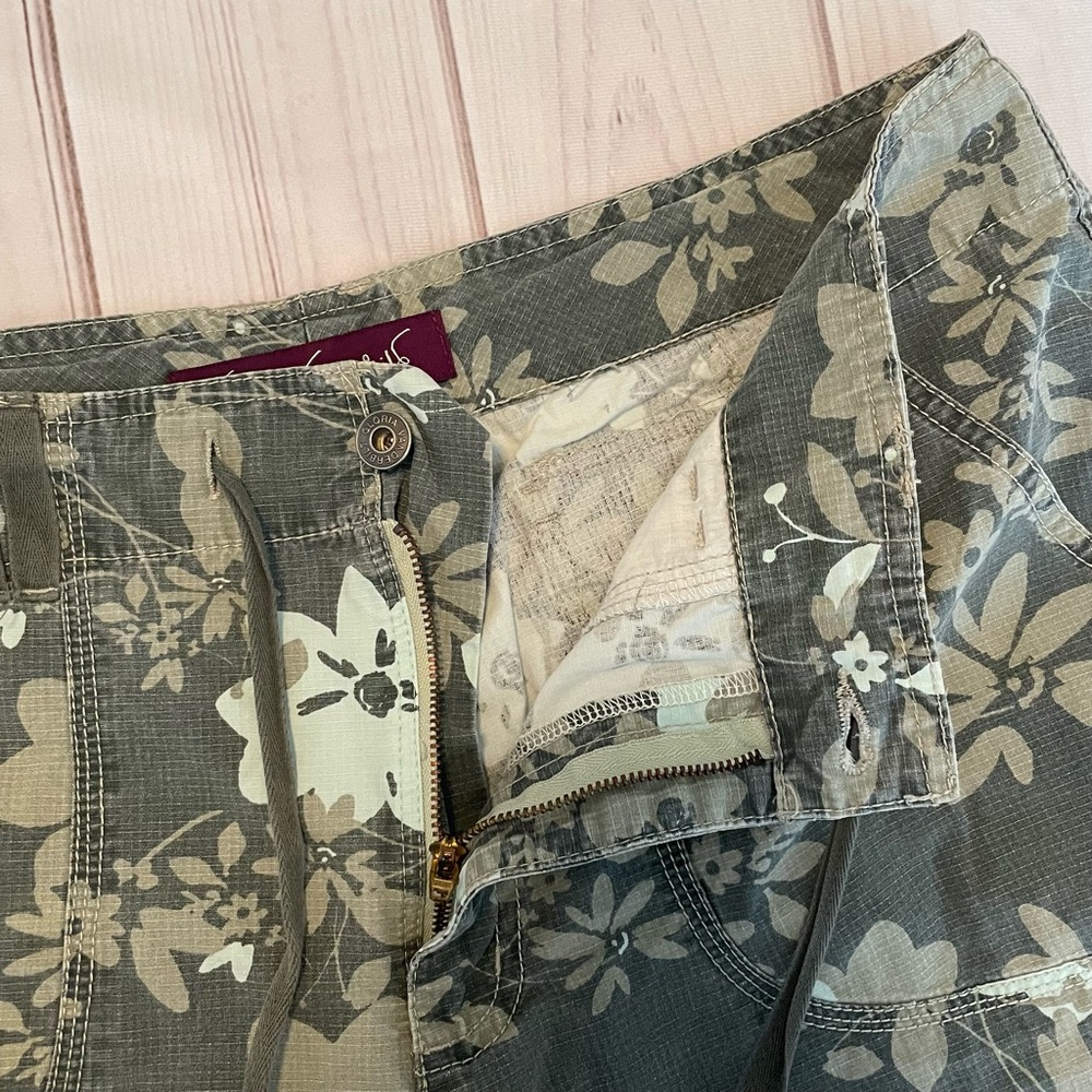 Y2K Gloria Vanderbilt Ripstop Floral Capri Pants Women’s 14 Green Utility Sporty - Picture 11 of 16